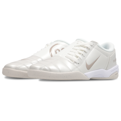 Nike Total 90