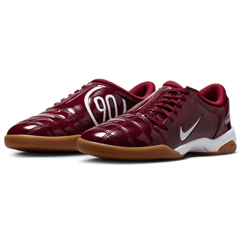 Nike Total 90